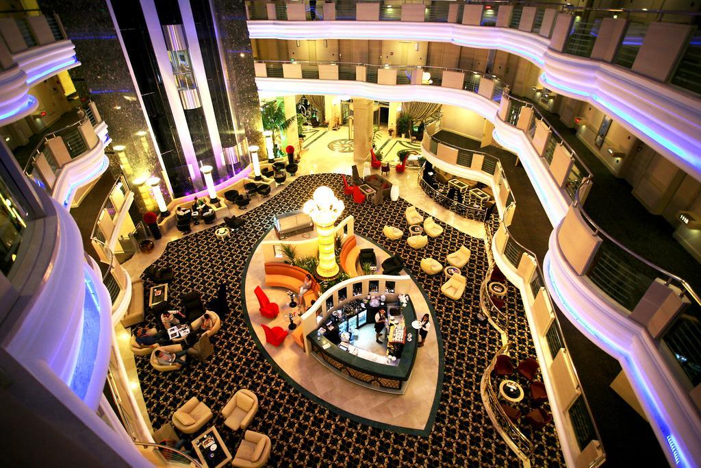 Eser Premium Hotel & Spa Buyukcekmece Bagian luar foto The lobby of the hotel