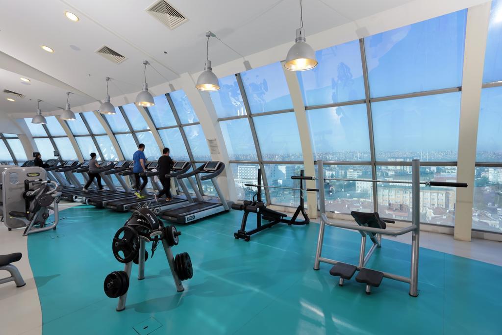 Eser Premium Hotel & Spa Buyukcekmece Bagian luar foto The gym at the 101 building