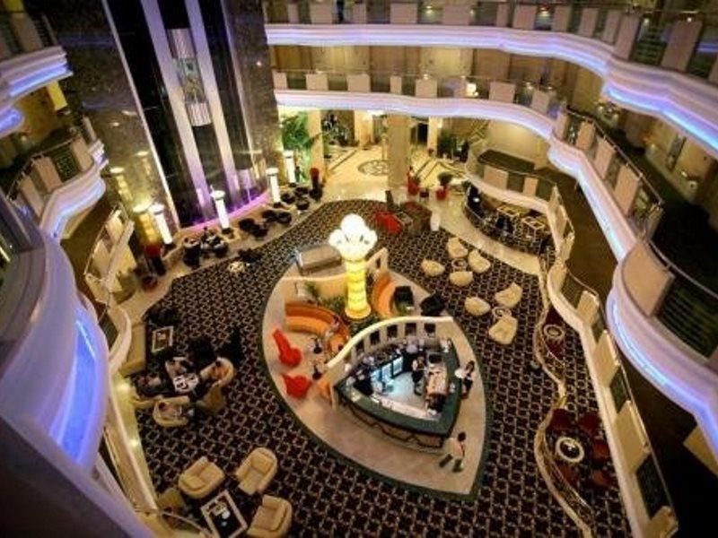 Eser Premium Hotel & Spa Buyukcekmece Bagian luar foto The lobby of the hotel