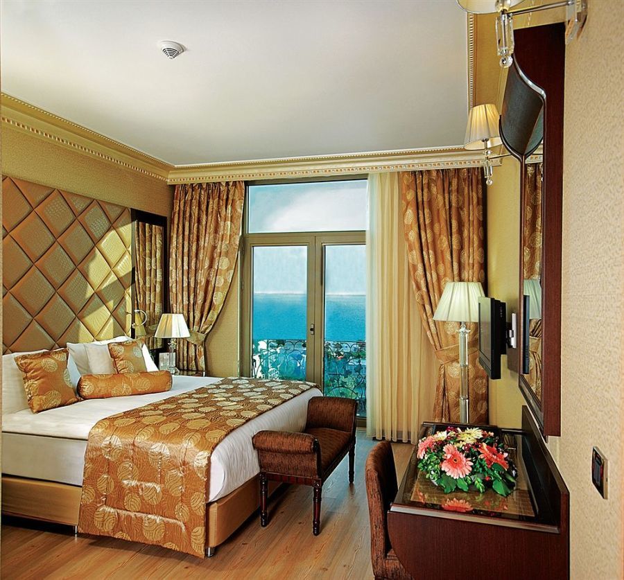 Eser Premium Hotel & Spa Buyukcekmece Bagian luar foto A room at the hotel
