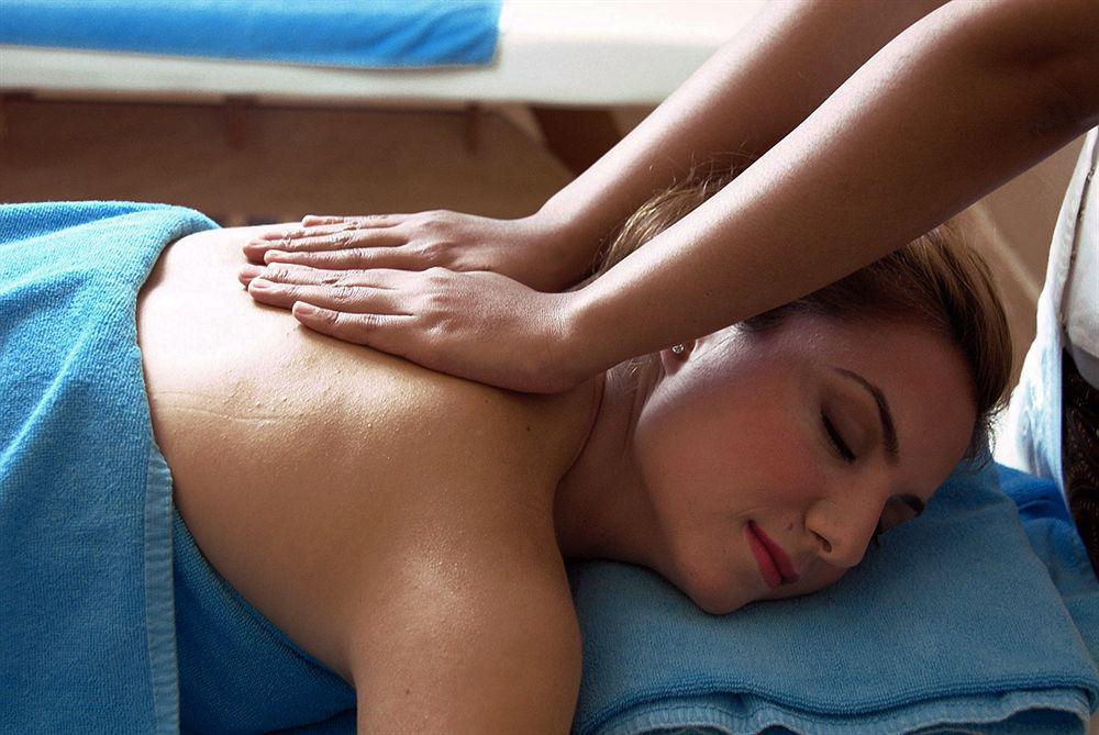 Eser Premium Hotel & Spa Buyukcekmece Bagian luar foto Massage
